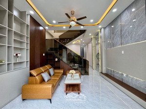 nhà mới xây 100%, 2 lầu sân thượng+4pn, 40m2 shr chính chủ, công chứng nhận nhà ngay-bình tân, hcm