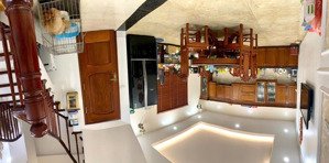 bán gấp nhà p bạch mai, ngõ thông ô tô tránh. vỉa hè rộng. dt 55m2 x 6 tầng. giá 16 tỷ.