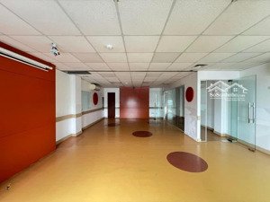 bán nhà mặt phố xuân diệu , dt 141m/mt 5,8m/9 tầng , tháng máy đường rộng 40m. giá 84 tỷ.