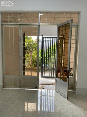 Cho thuê nhà 80m2 phường Phú Khương có 2PN.Gía 4 triệu/tháng