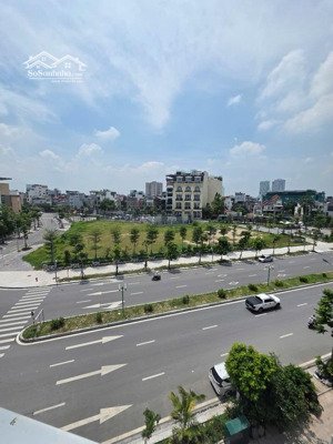 bán nhà ngọc thuỵ, full nội thất, thang máy, mặt phố nguyễn gia bồng - đường mới ngọc thuỵ.