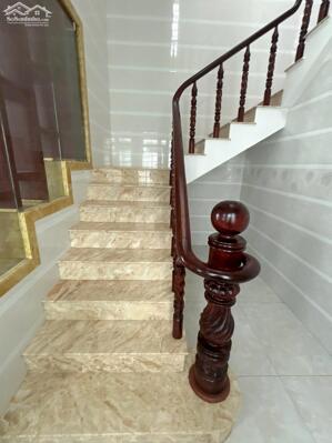 Cho thuê nhà 1 trệt 2 lầu 120m2 khu đô thị Hưng Phú 12 triệu/tháng