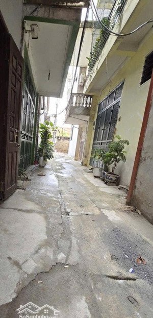 chính chủ bán nhà cấp 4 phú lãm, dt 25m ,mt 5 giá 3,7ty. có gia lộc.