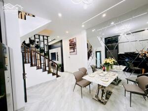  BÁN NHÀ ĐẸP LỆNH CƯ – TRUNG TÂM ĐỐNG ĐA – GIÁ 6,7 TỶ – 25M² 