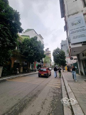 bán nhà phố tô ngọc vân , tây hồ, 5 tầng , dt 140m2/mt 7m , đường ô tô 9m . giá 98 tỷ