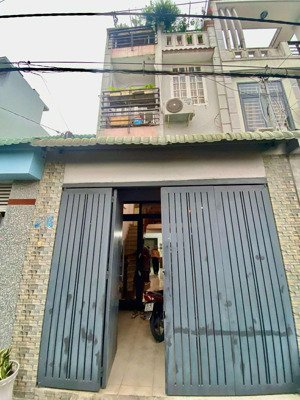 nhà 3 tầng mới- 1/ huỳnh thị hai - hẻm xe oto 7 chỗ đậu cửa - đi bộ ra chợ hạt điều.