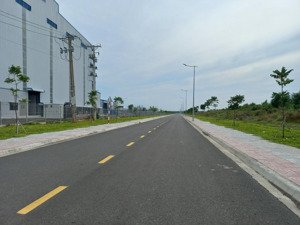 bán đất kcn mỹ phước - bình dương. chuyển nhượng 3ha và 6ha đất skk trả tiền một lần giá rẻ