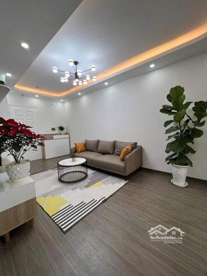 em chính chủ cần bán căn 67m view hồ tầng 34 hh3 linh đàm