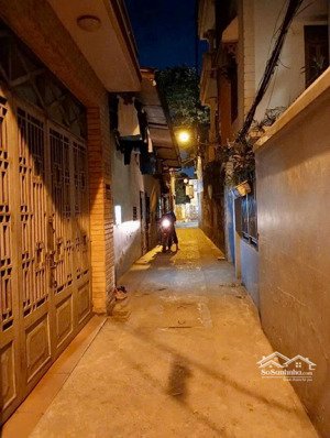 định công hạ nhà 5 tầng 50m2 sổ đỏ chỉ 9 tỷ x