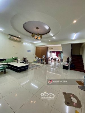 bán căn chung cư sky light hòa bình 6-200m2-12,8 tỷ