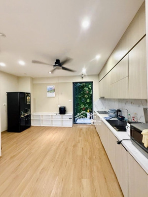 bán nhà 5 tầng 50m nguyễn văn cừ long biên -ô tô đỗ cửa , ngõ như phố- nhỉnh 10 tỷ