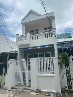 nhà đẹp 2 tầng cách biển chỉ 800m tại vĩnh hoà - nha trang 4 tỷ 7