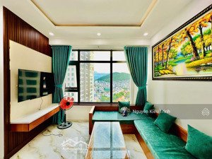 kiều trinh - bán căn góc trục 20 -toà oc1b nội thất hoàn toàn mới