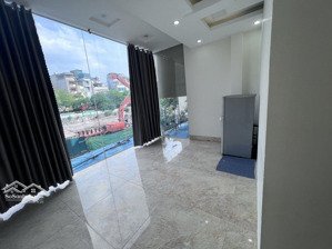 ccmn 2 ngủ 1 khách 1 wc 8tr5 ngay ngã tư sở ( oto đỗ cửa )