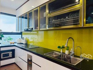 cần bán căn 3 ngủ toà sp skyoasis 84m view btđ giá 5.45 tỷ bao phí