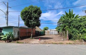 bán đất cách trường đại học quốc tế miền đông 6 phút, 100m2, sổ sẵn, shr, sang tên công chứng ngay