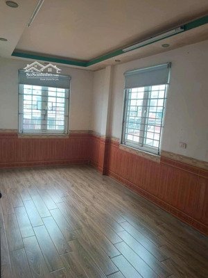 nhà tôn đức thắng cực cháy - đống đa - nhà mặt ngõ rộng - chủ cần bán gấp alo ngay