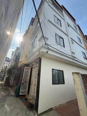 bán nhà 4 tầng 34m2 tại đường yên bình tổ 15 yên nghĩa, hà đông giá 5,3 tỷ, đường rộng thông 4 phía