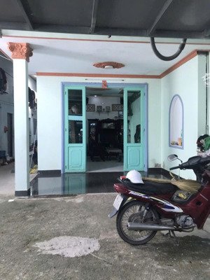 bán nhanh nhà trọ gồm 7 phòng 1 nhà cấp 4 tổng diện tích sử dụng 290m² có 200m² đất ở