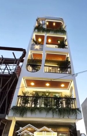 nhà 5 tầng p14 gò vấp giáp công viên làng hoa,đường quang trung 4x14m