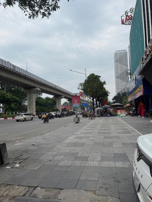 bán nhà phân lô mỗ lao ô tô tránh vỉa hè kinh doanh dt 90m mt 6.8m 6 tầng chỉ 24.6 tỷ