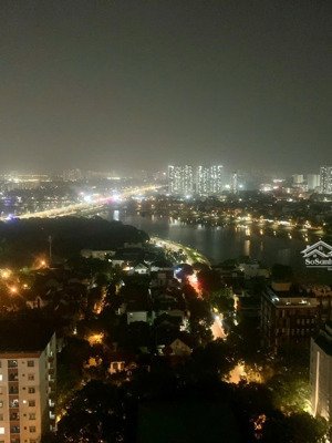 sổ đỏ chính chủ vp5 bán đảo linh đàm 61.5m2 tk 2pn 2vs, giá chỉ 4,5tỷxx có bớt cho khách