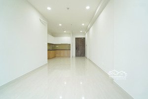 duy nhất căn 3pn giá bán nhanh 3.32 tỷ bao thuế phí - tầng trug đẹp. lh em oanh xem nhà 