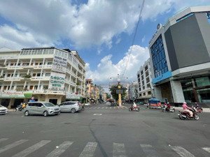 cho thuê nhà mặt tiền đường võ văn tần, gần bến ninh kiều