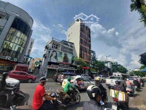 bán vài nhà mặt tiền đường hồng hà, 84m2 25 tỷ; 150m² 31,5 tỷ; 140m² 32 tỷ
