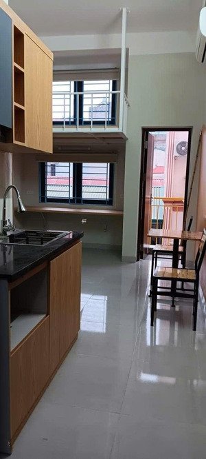 cho thuê phòng trọ, ccmn, cạnh hv tài chính, đh mỏ địa chất, mấy bước chân. thang máy xịn sò