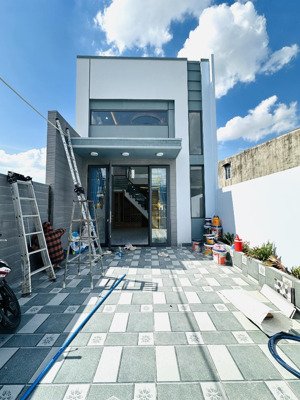 nhà mới sắp bàn giao - giáp hóc môn - 3pn, chủ hỗ trợ bank | dt: 5x25m, shr đã hoàn công