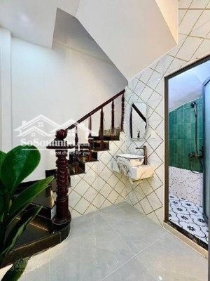 nhà mới 4tầng trục quang trung chỉ 4.95 tỷ