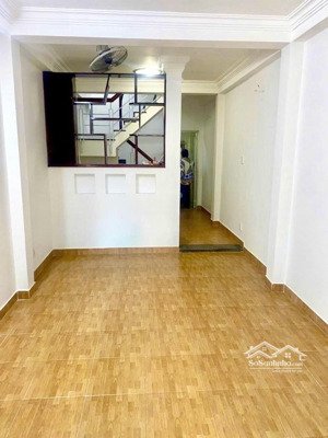nhà hẻm 8m xh đậu cửa, 1/ sẹc - nguyễn thiện thuật - 29/35m2, 3tầng - nhỉnh 8tỷ