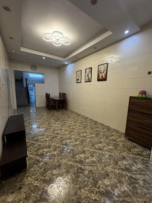 bán nhà phố ngọc lâm - lô góc - giá tốt - vị trí vàng