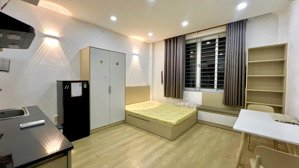 cho thuê căn studio cửa sổ trời máy giặt riêng full nt ngay gần vòng xoay dân chủ cmt8 quận 10
