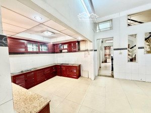 vip phú nhuận ngay ngã tư thông phan đăng lưu - hẻm trước nhà 6m - 75m2 vuông vức ko lỗi - 8tỷ xíu