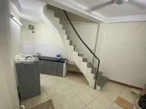 chính chủ nhờ bán căn nhà phố thanh nhàn - hai bà trưng - dân xây - gần ô tô - 2,25 tỷ