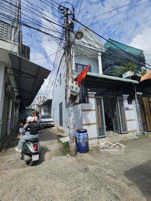 chính chủ gởi bán trệt lầu gần lê hồng phong, chiêu liêu. đường xe hơi tránh nhau. 3pn, 3wc 97,8m2