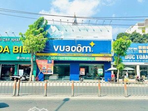 khuôn đất hơn 2000m2, mt ngay trường chinh, tiềm năng đầu tư lớn, quỹ đất lớn hiếm hoi tân bình