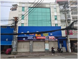 cho thuê tòa nhà mt lê quang định - 7x30m - 3 tầng - cho làm chdv - giá 68tr/th tl 