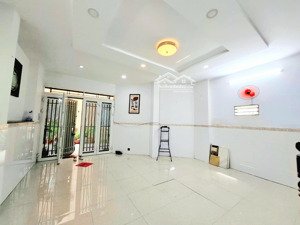 nhà đẹp đồng xoài gần cộng hòa tân bình bình - giáp sân bay - xe hơi đậu cửa chỉ 6.6 tỷ!