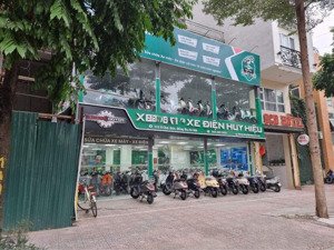 cho thuê mặt bằng đường ngọc hồi, diện tích 500m2 x 2 tầng + sân 120m2, mặt tiền 20m