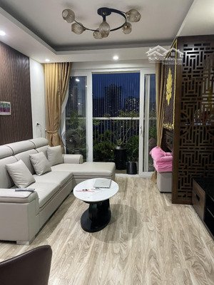 chung cư phú gia-3 nguyễn huy tưởng-nằm giữa trung tâm tx- tầng đẹp