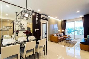 bán căn hộ the useful apartment, lạc long quân, 2,7 tỷ, 88 m2, 3 phòng ngủ, giá rẻ vị trí đẹp.