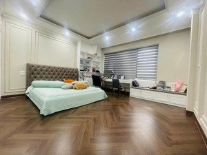 bán lô góc ngô thì nhậm 50m2, mt 6m nhà đẹp ô tô 10 tỷ hơn