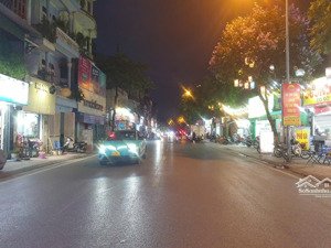 bán nhà quận long biên phường ngọc lâm - mặt phố cổ thời pháp quy hoạch diện tích rộng - giá đại hạ