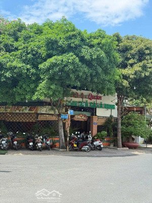 bán căn góc 2mt kinh doanh đường cao đức lân, an phú an khánh. dt 200m2 (10x20m) giá 52 tỷ