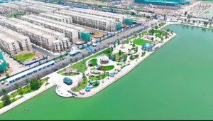 chonhs chủ bán dãy thiên nga khu tinh hoa thấp tầng cổ loa gần hồ giá chỉ 300tr