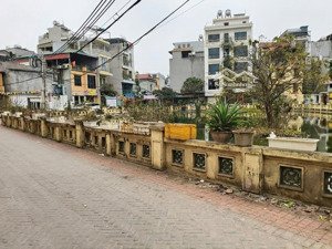 cơ hội vàng! 44m2 lô góc gần học viện tài chính, ô tô, kinh doanh mọi loại hình