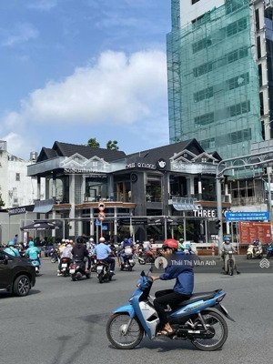 căn góc 2 mặt tiền không đối thủ phường an khánh- 8x21m- hầm 4 tầng- giá 41 tỷ về 35 tỷ chốt